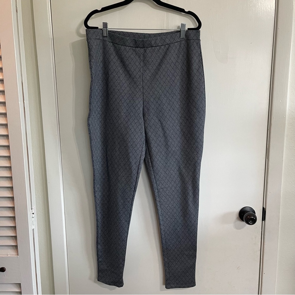 Workshop Women’s Geometric Gray and Navy Size XL Stretch Pants